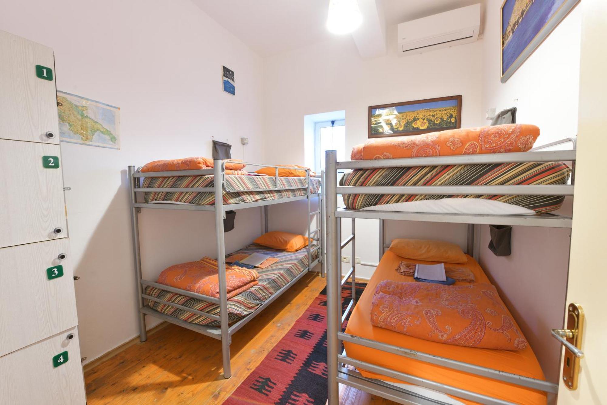 Mi Casa Es Tu Casa - Shkodra Backpackers Hostel ภายนอก รูปภาพ